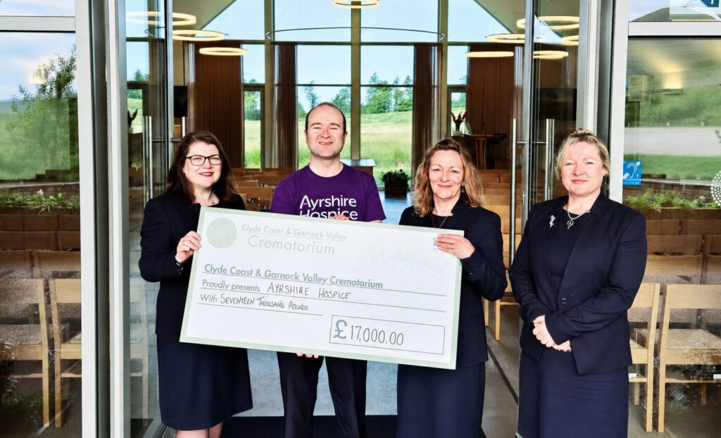 Clyde Coast and Garnock Valley Crematorium Donates £17,000 to Ayrshire Hospice.