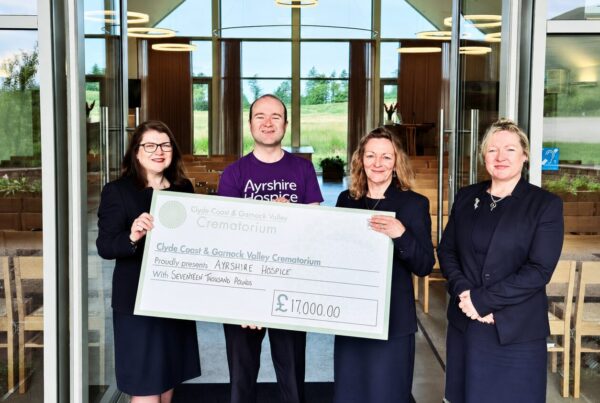 Clyde Coast and Garnock Valley Crematorium Donates £17,000 to Ayrshire Hospice.